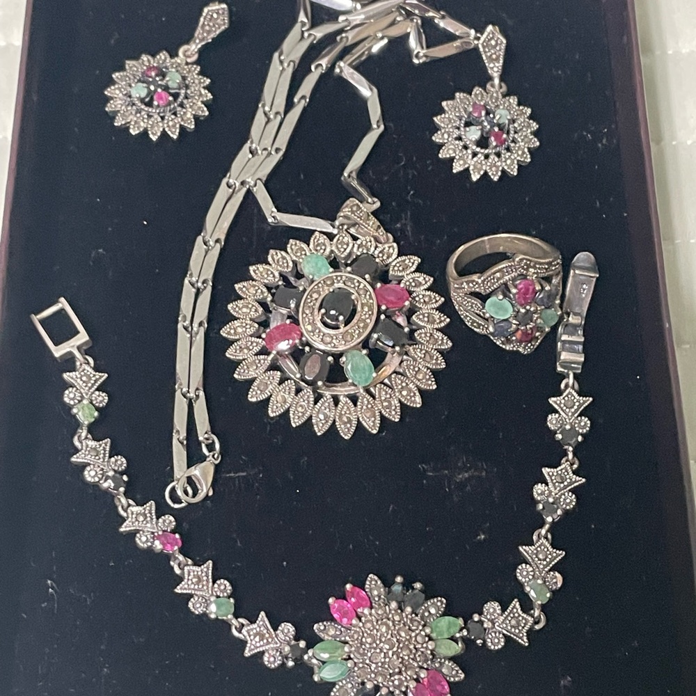 Vintage 925 Jewelry Set - Picture 14 of 16